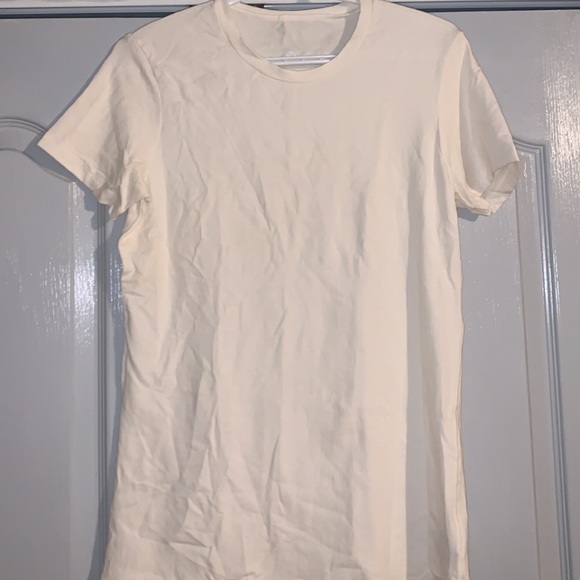 Royal Alexandra plain cream tee - Picture 2 of 4